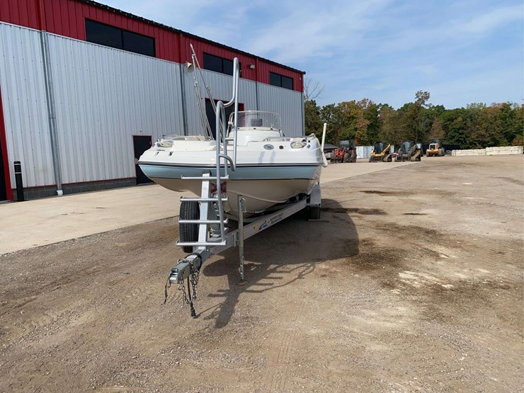 2018-hurricane-cc231-boat-image-2