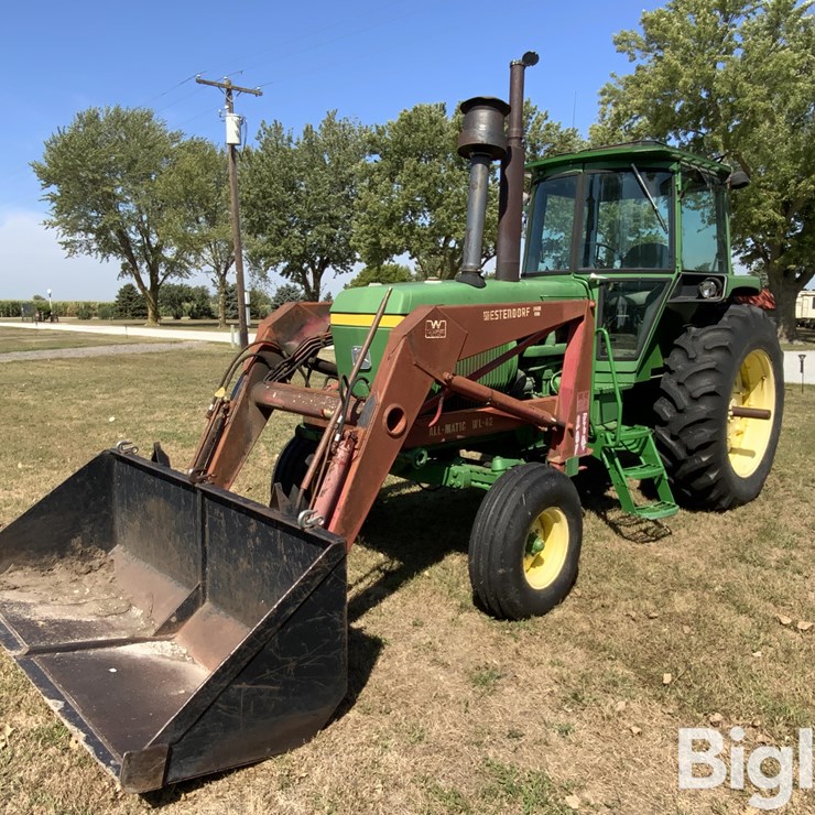 1976 JOHN DEERE 4430