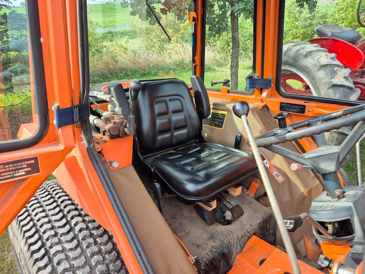 kubota-l2850-image-23