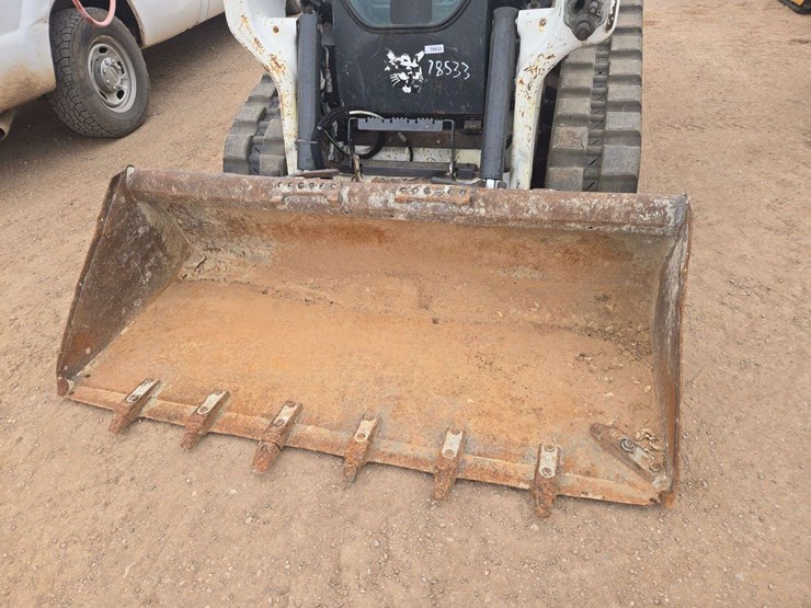 2022-bobcat-t64-image-6