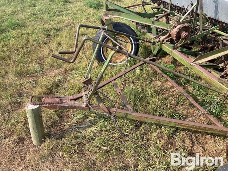 john-deere-14-image-10