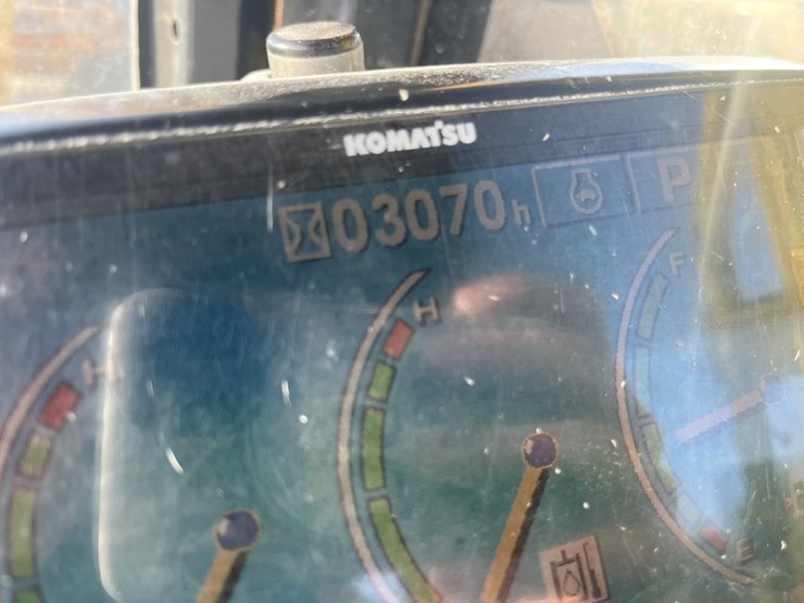 2012-komatsu-pc70-image-42