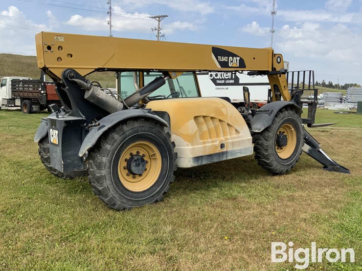 2008-caterpillar-tl642-image-5