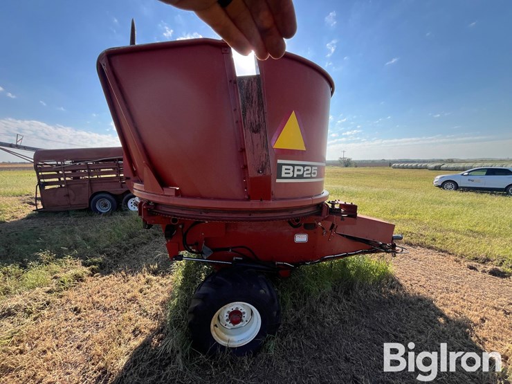 hesston-bp25-image-4