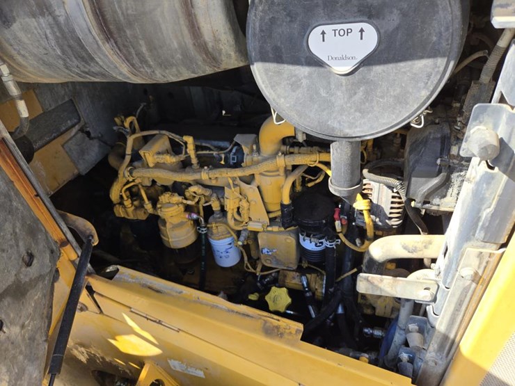 deere-624k-image-55