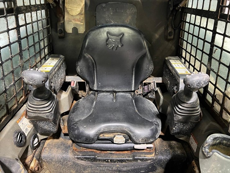 2015-bobcat-t550-image-21