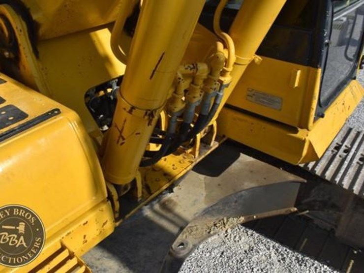 2014-komatsu-pc210-10-image-49