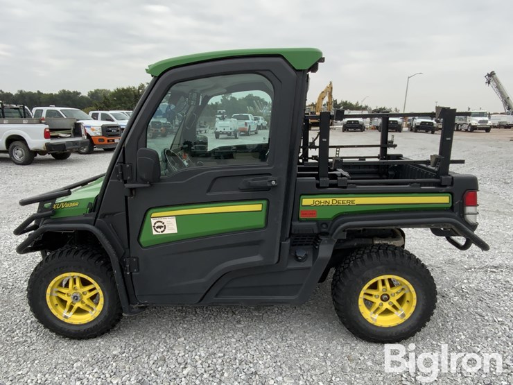 2018-john-deere-gator-image-8