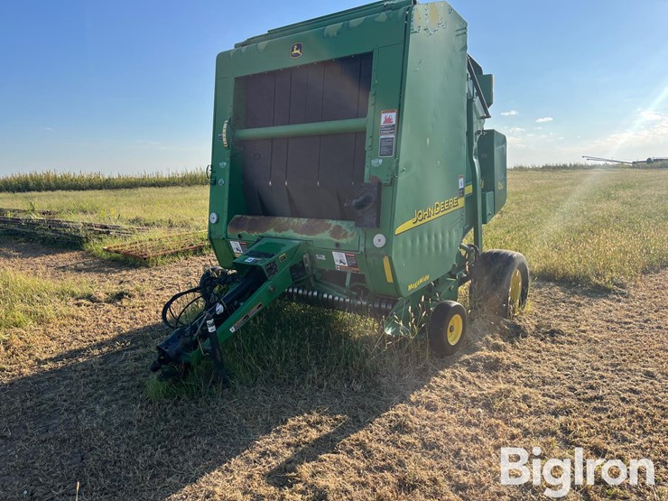 2006-john-deere-567-image-1