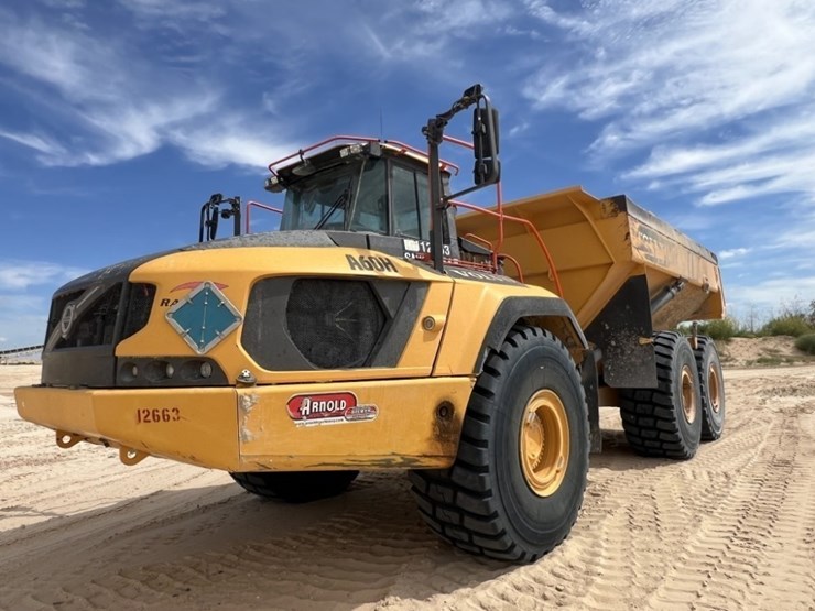 2021-volvo-a60h-image-1