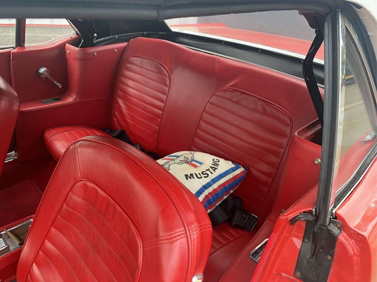 1965-ford-mustang-269-image-19