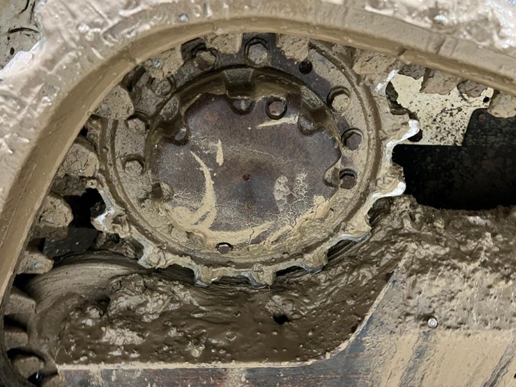 2017-bobcat-t595-image-18