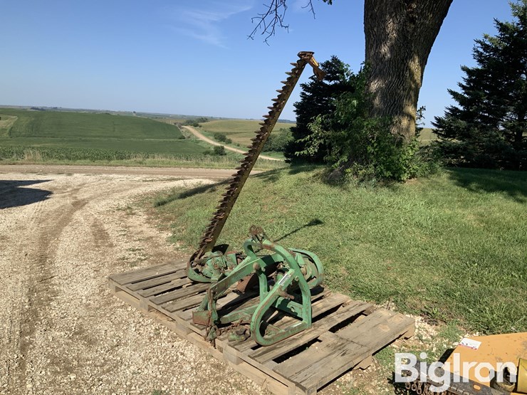 john-deere-350-image-1