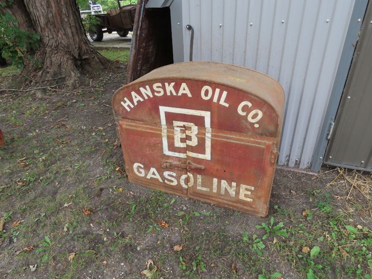 fuel-truck-tanker-rear-compartment-image-1