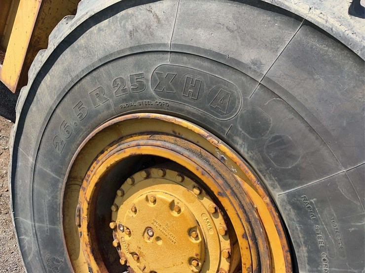 clark-125-wheel-loader-image-8