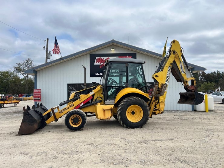 new-holland-b95-image-1