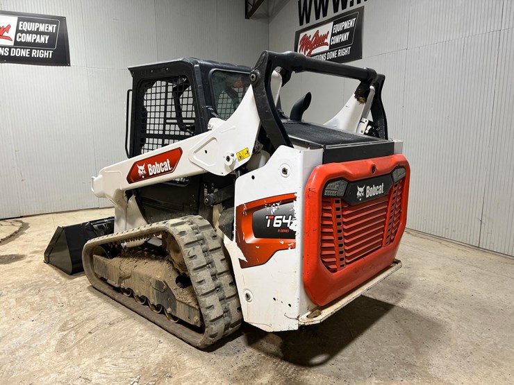 2022-bobcat-t64-image-32