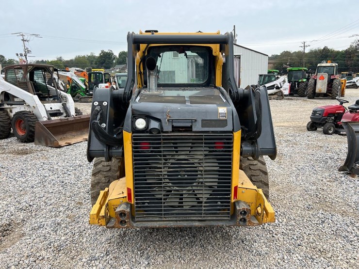2020-deere-324g-image-4