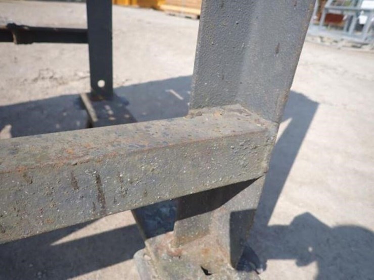 4-step-rolling-metal-stairs-image-17