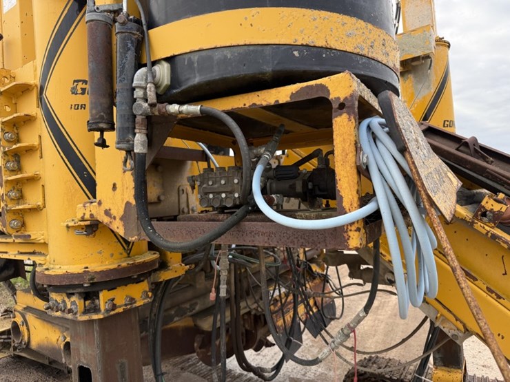 #1415-•-gomaco-gt3600-curb-machine-image-86
