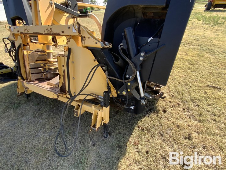 2016-new-holland-750bfia-image-16