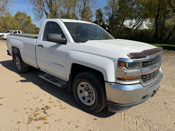 2018-chevrolet-1500-image-7