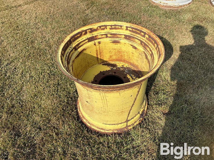 john-deere-25-image-3