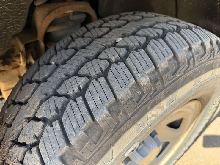 2018-chevrolet-1500-image-10