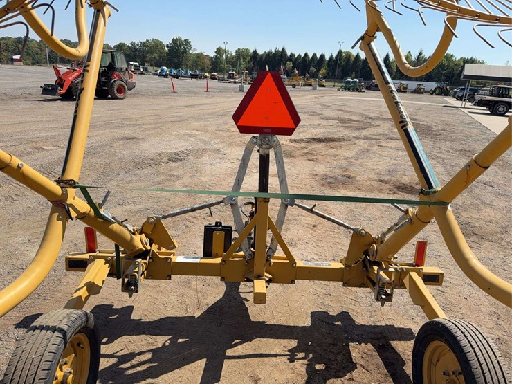 vemeer-wr22-wheel-rake-image-7