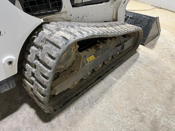 2023-bobcat-t770-image-17