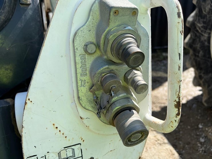 2020-bobcat-t650-image-12