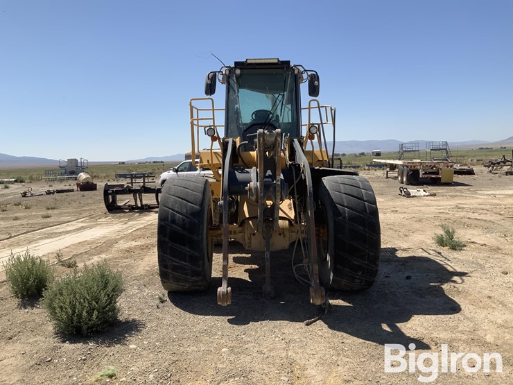 2012-deere-724k-image-2