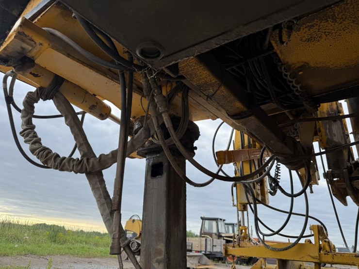 #1415-•-gomaco-gt3600-curb-machine-image-81