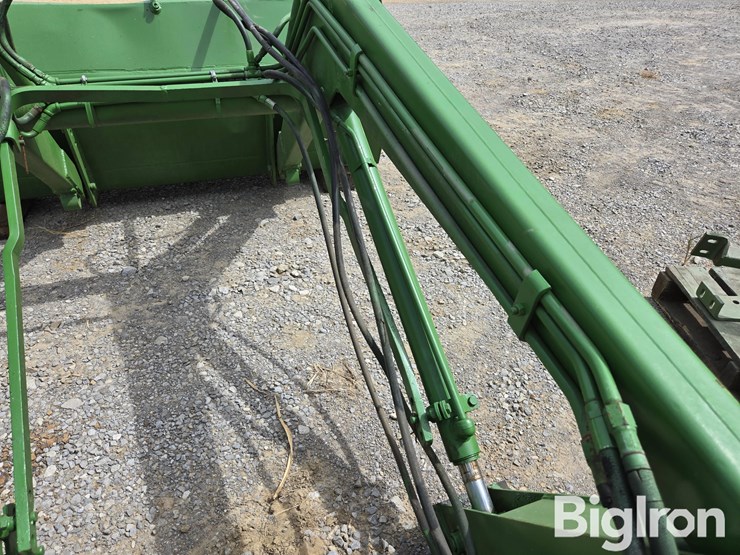 john-deere-148-image-15