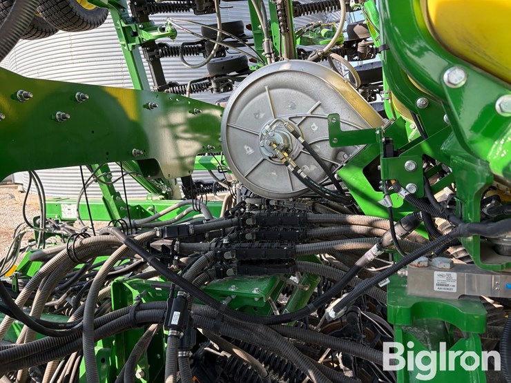 2022-john-deere-n542c-image-20
