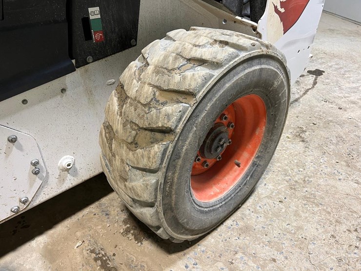 2022-bobcat-s76-image-14