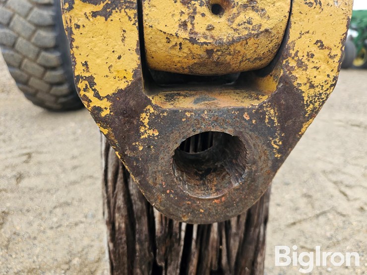 caterpillar-60-image-11