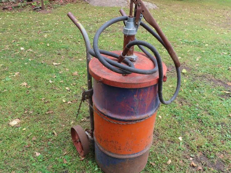 gulf-oil-caddy-on-cart-image-1