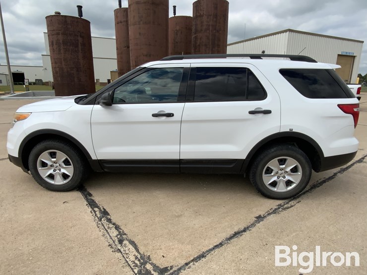 2014-ford-explorer-image-8