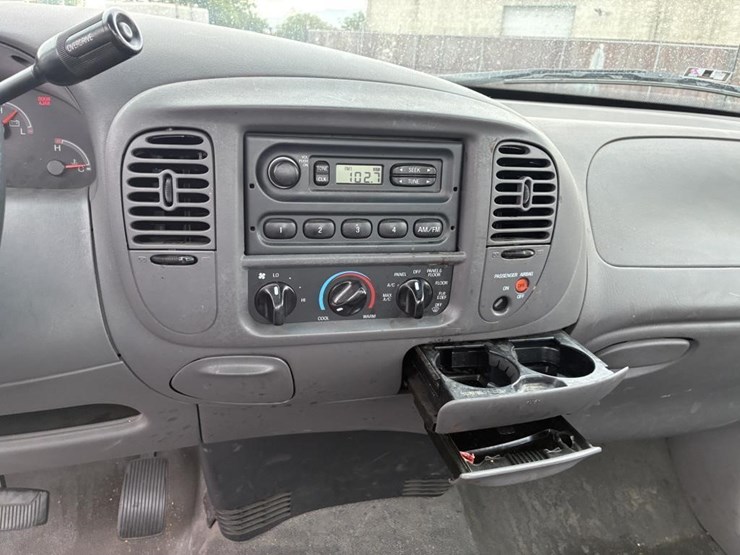 1999-ford-f250-image-9