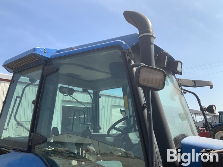 2001-new-holland-ts110-image-17