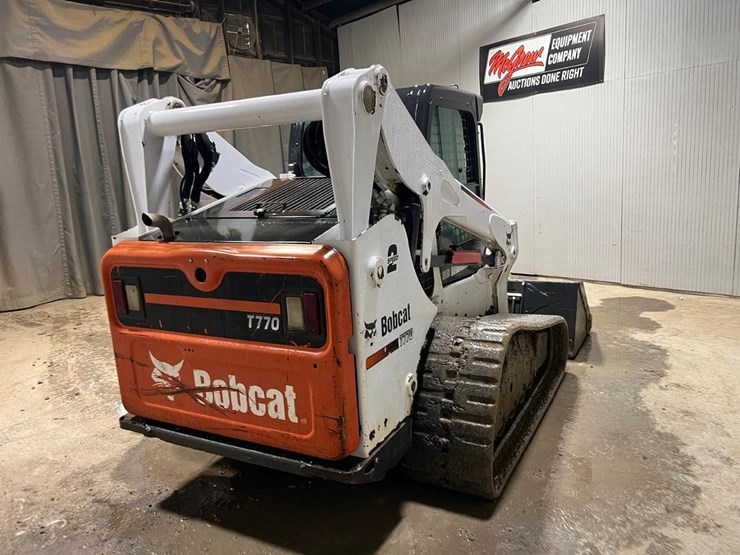 2015-bobcat-t770-image-5