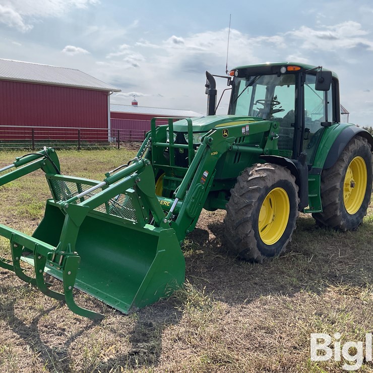 2015 JOHN DEERE 6125M