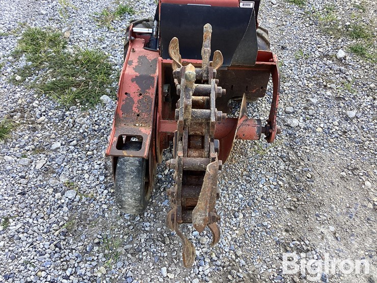2012-ditch-witch-rt16-image-14