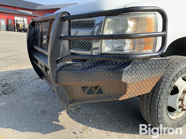 2013-chevrolet-silverado-3500-image-11