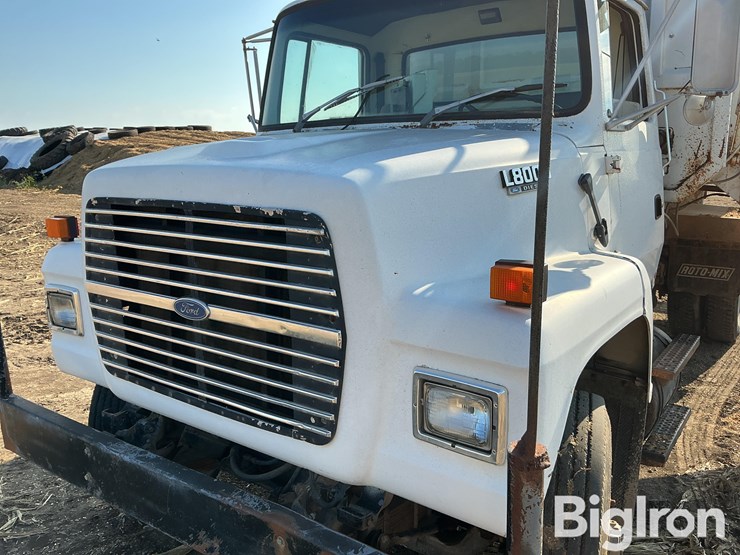 1992-ford-ln8000-image-12