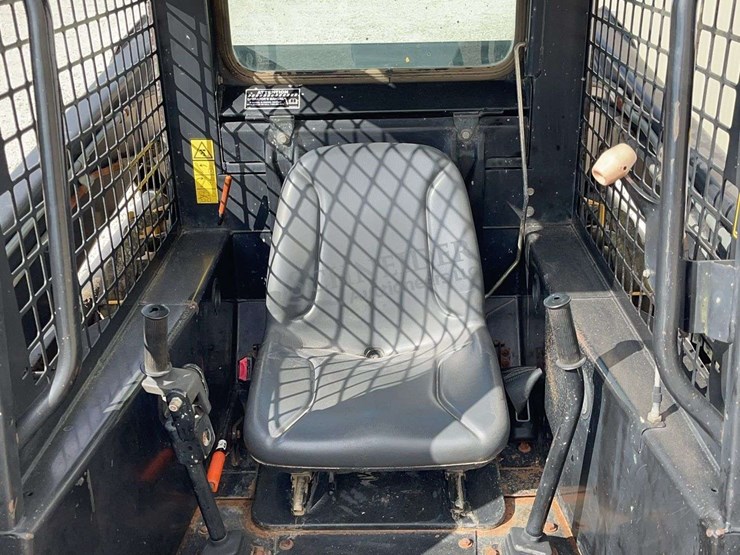 new-holland-lx665-turbo-image-11