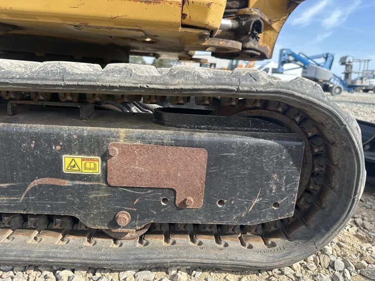 caterpillar-301.7-image-52