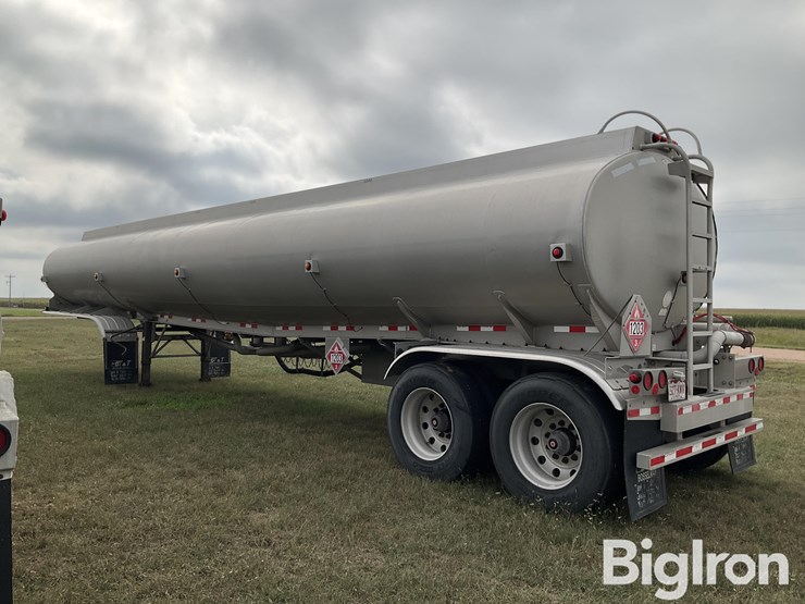 2009-polar-fuel-tanker-image-8