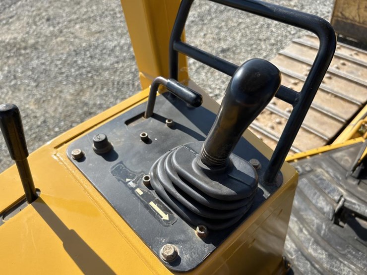 2003-deere-450h-image-39